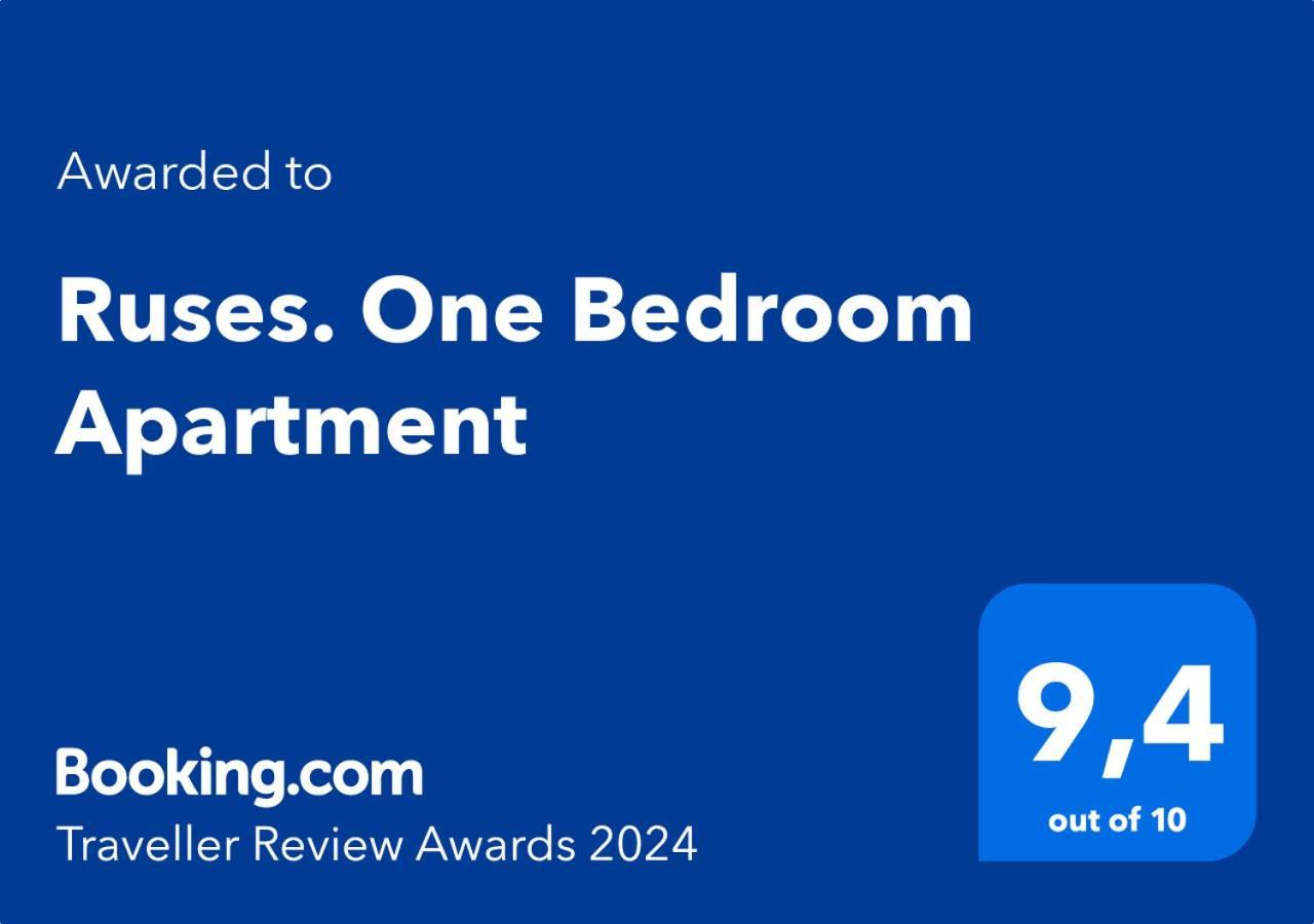 Ruses. One Bedroom Apartment Riga Exteriér fotografie